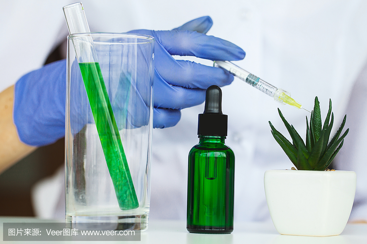医学。采购产品天然有机药物和保健,替代植物药物,研钵和草药提取在实验室玻璃器皿